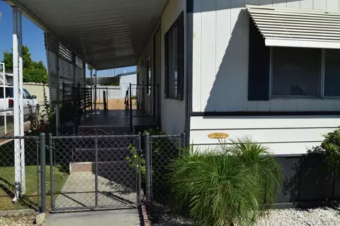 4401 Hughes Ln #34, Bakersfield, CA 93304
