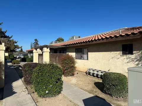 7016 Ming Ave, Bakersfield, CA 93309 photo 3
