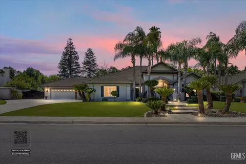 12601 Longmeadow Way, Bakersfield, CA 93312