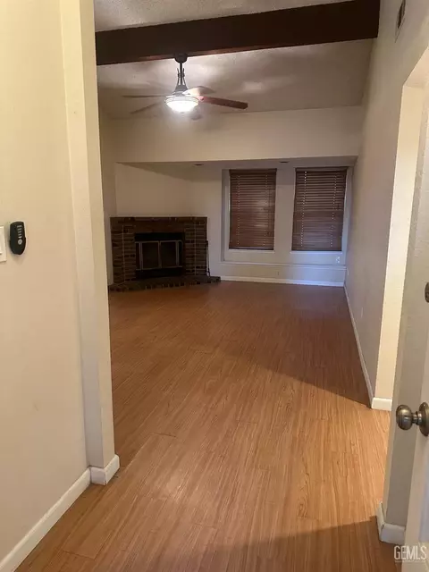 Living - 8417 Eakins Dr, Bakersfield, CA 93311 photo 1 of 4