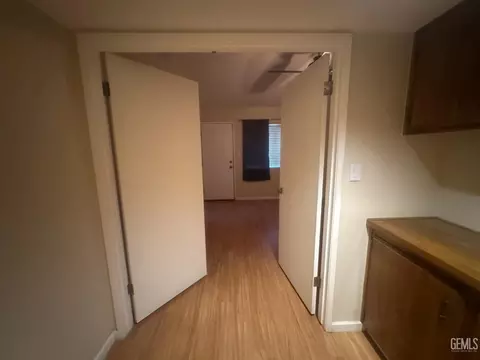 Entry Way - 8417 Eakins Dr, Bakersfield, CA 93311 photo 3 of 3