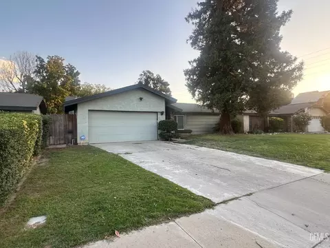 Exterior - 8417 Eakins Dr, Bakersfield, CA 93311 photo 1 of 3