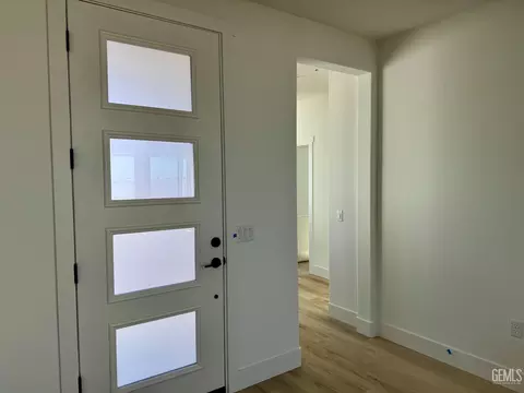 Entry Way - 14736 Whittington St, Bakersfield, CA 93311 photo 2 of 3