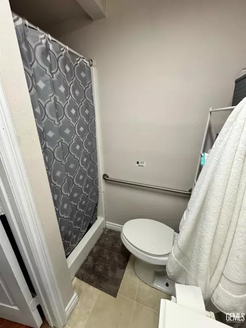 27573 Cypress St, Taft, CA 93268 photo 10