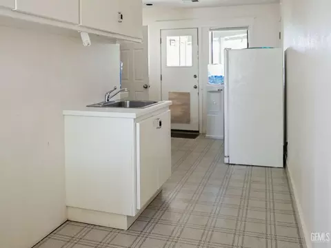 Other - 30880 Pinedale Dr, Tehachapi, CA 93561 photo 12 of 13