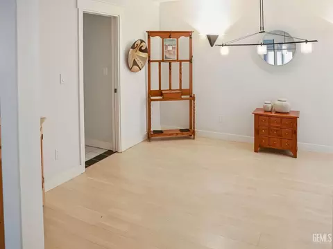 Other - 30880 Pinedale Dr, Tehachapi, CA 93561 photo 9 of 13