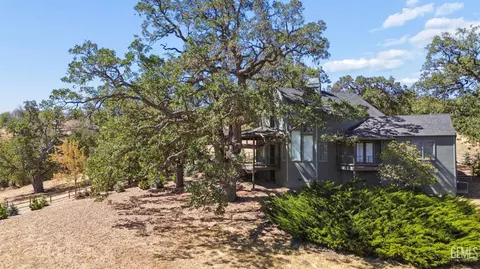 Other - 30880 Pinedale Dr, Tehachapi, CA 93561 photo 2 of 13