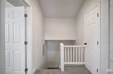 Entry Way - 313 Chevron Pl, Taft, CA 93268 photo 4 of 6