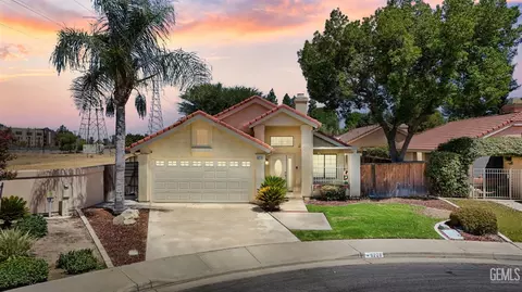 8228 Norfolk Ct, Bakersfield, CA 93311