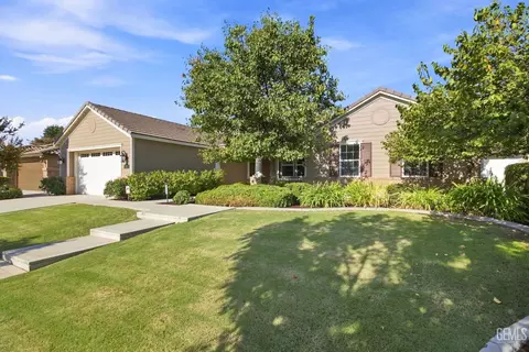 3113 Barrowby St, Bakersfield, CA 93311