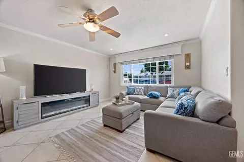 Living - 1832 9th Pl, Wasco, CA 93280 photo 1 of 3