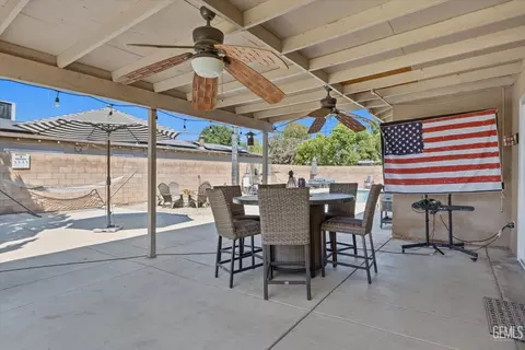 Exterior - 1832 9th Pl, Wasco, CA 93280 photo 5 of 16