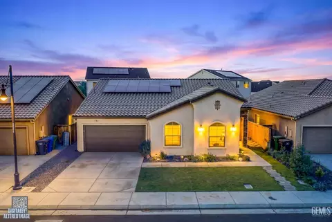 3300 Whispering Brook Ln, Bakersfield, CA 93314