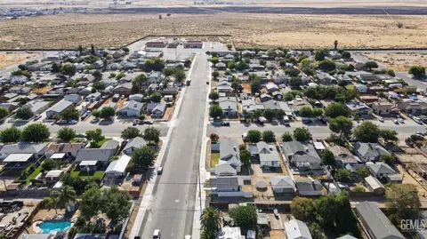 View/Area - 400 Pierce St, Taft, CA 93268 photo 3 of 7