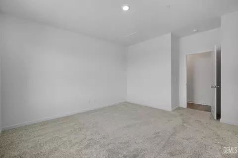 Bedroom - 1204 Nectar Pl, Shafter, CA 93263 photo 2 of 5