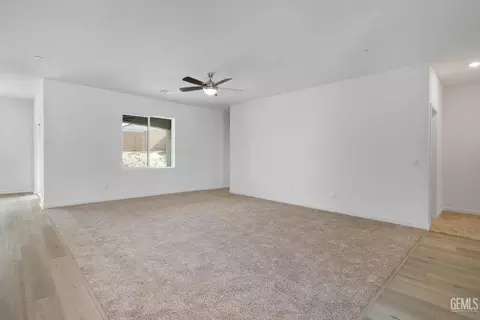1229 Acala Ct, Shafter, CA 93263 photo 2