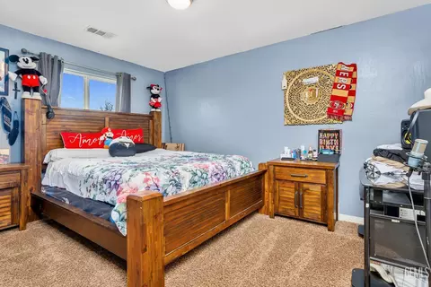 Bedroom - 6206 Arlitos St, Bakersfield, CA 93307 photo 3 of 5