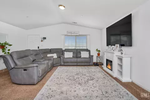 Living - 6206 Arlitos St, Bakersfield, CA 93307 photo 1 of 1