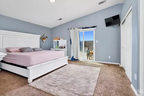 Bedroom - 6206 Arlitos St, Bakersfield, CA 93307 photo 1 of 5