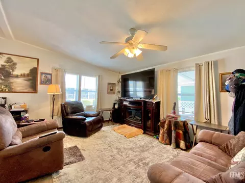 Living - 600 S Dennison Rd #123, Tehachapi, CA 93561 photo 1 of 1