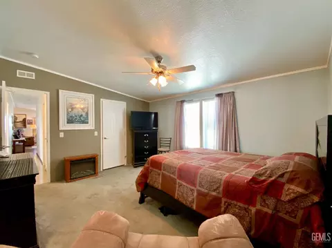 Bedroom - 600 S Dennison Rd #123, Tehachapi, CA 93561 photo 6 of 6