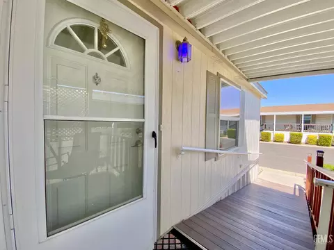 Exterior - 600 S Dennison Rd #123, Tehachapi, CA 93561 photo 8 of 13