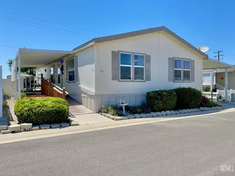 600 S Dennison Rd #123, Tehachapi, CA 93561
