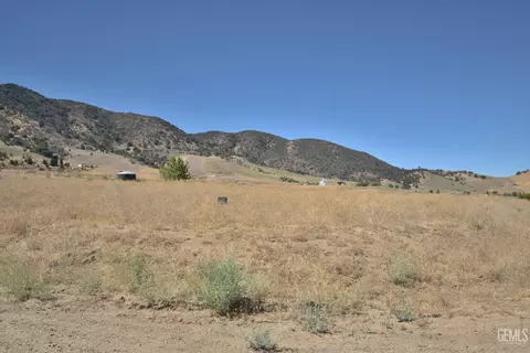 19281 Ottawa Dr, Tehachapi, CA 63561 photo 8
