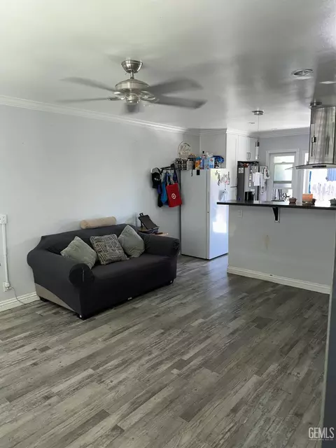 Other - 419 W Kamala St, Oxnard, CA 93033 photo 2 of 7
