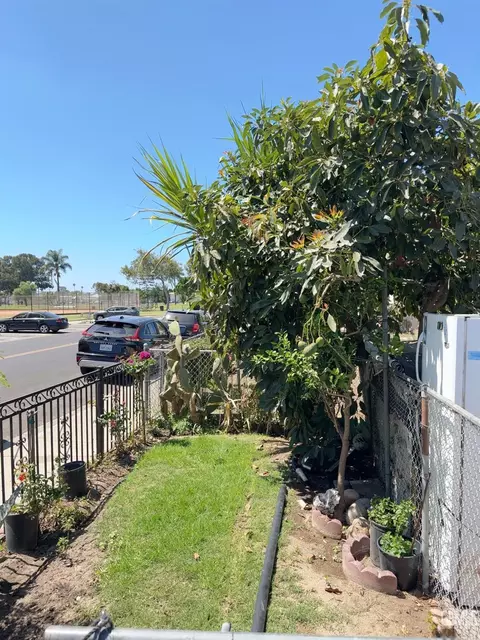 Exterior - 419 W Kamala St, Oxnard, CA 93033 photo 2 of 7