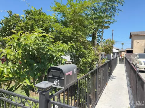 Exterior - 419 W Kamala St, Oxnard, CA 93033 photo 5 of 7