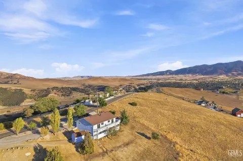 View/Area - 19805 Dovetail Ct, Tehachapi, CA 93561 photo 1 of 1
