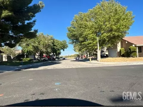 3530 Spice St, Lancaster, CA 93536 photo 4