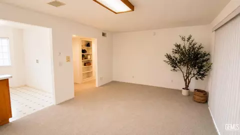 Living - 2560 Elm Ave, Morro Bay, CA 93442 photo 10 of 10