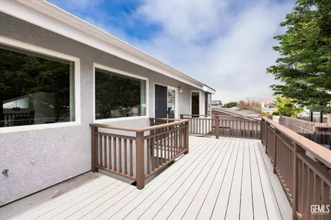 Exterior - 2560 Elm Ave, Morro Bay, CA 93442 photo 3 of 7
