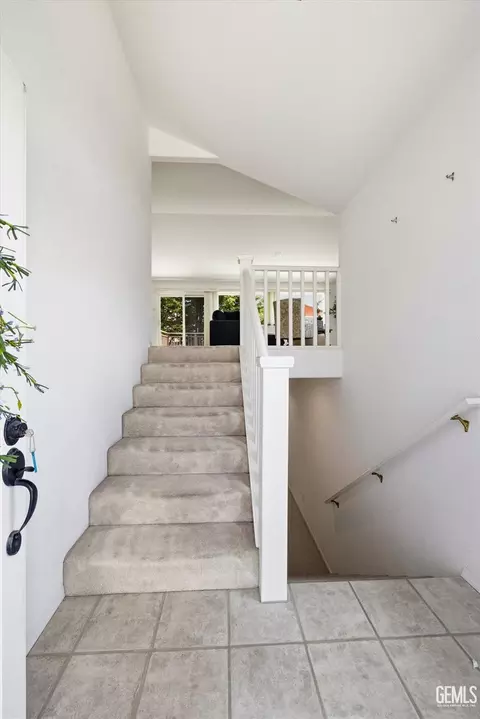Entry Way - 2560 Elm Ave, Morro Bay, CA 93442 photo 1 of 2