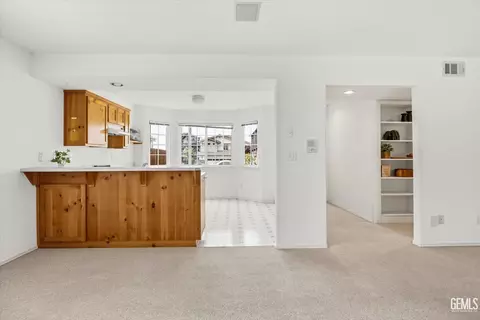 Living - 2560 Elm Ave, Morro Bay, CA 93442 photo 8 of 10