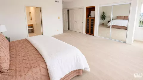 Bedroom - 2560 Elm Ave, Morro Bay, CA 93442 photo 2 of 3
