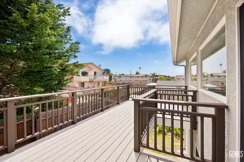 Exterior - 2560 Elm Ave, Morro Bay, CA 93442 photo 4 of 7