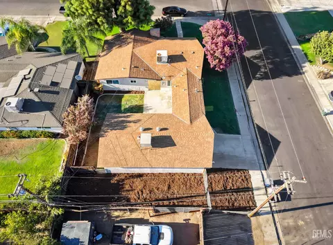View/Area - 3801 Hoffman Ave, Bakersfield, CA 93309 photo 2 of 4