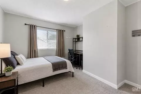 Bedroom - 2700 Steensen St, Mountain Mesa, CA 93240 photo 2 of 7