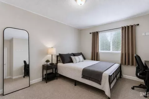 Bedroom - 2700 Steensen St, Mountain Mesa, CA 93240 photo 1 of 7