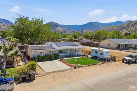 View/Area - 2700 Steensen St, Mountain Mesa, CA 93240 photo 2 of 7