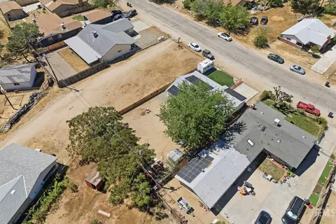 View/Area - 2700 Steensen St, Mountain Mesa, CA 93240 photo 5 of 7