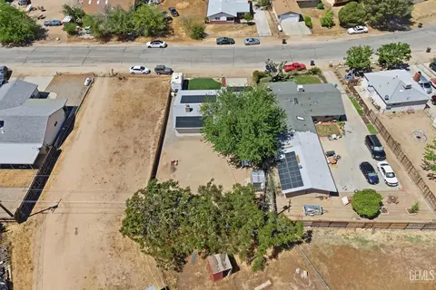 View/Area - 2700 Steensen St, Mountain Mesa, CA 93240 photo 7 of 7