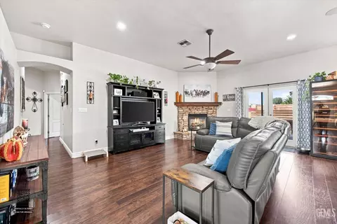 Other - 15954 Screaming Eagle Ave, Bakersfield, CA 93314 photo 4 of 10