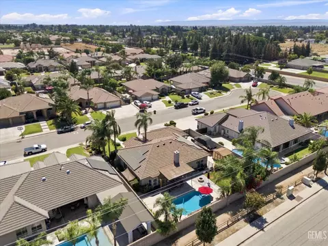 View/Area - 15954 Screaming Eagle Ave, Bakersfield, CA 93314 photo 4 of 4