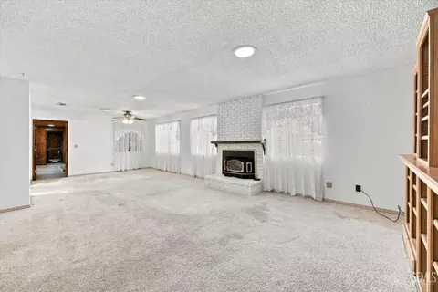 Living - 22308 Corral Ct, Tehachapi, CA 93561 photo 1 of 5