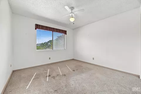 Bedroom - 22308 Corral Ct, Tehachapi, CA 93561 photo 3 of 4