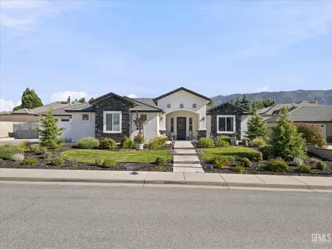 Exterior - 410 Rosehaven Ln, Tehachapi, CA 93561 photo 2 of 12